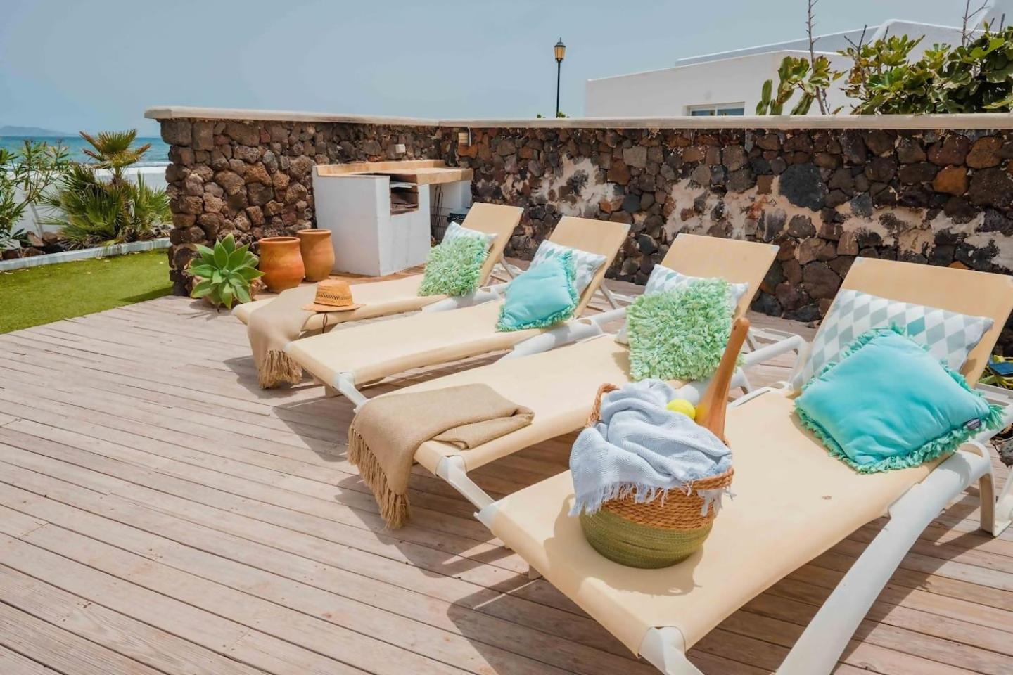 Villa Maluhia Frente Al Mar Y Jacuzzi Corralejo Eksteriør billede